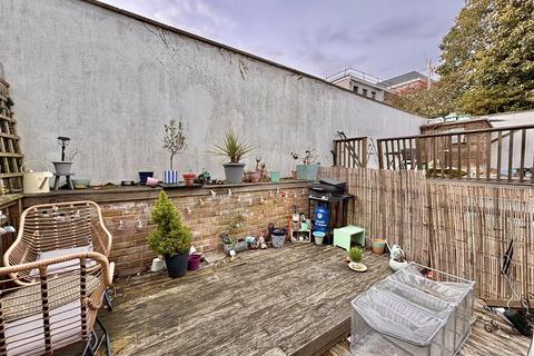 undefined, Smith Street, Watford, WD18