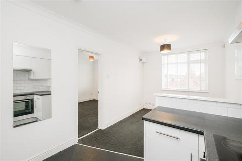 2 bedroom flat to rent, Frances Court, Chingford Mount Road, Chingford