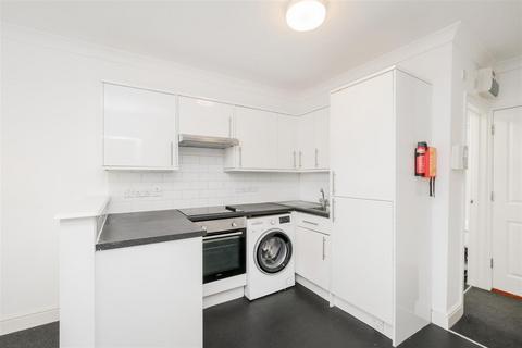 2 bedroom flat to rent, Frances Court, Chingford Mount Road, Chingford