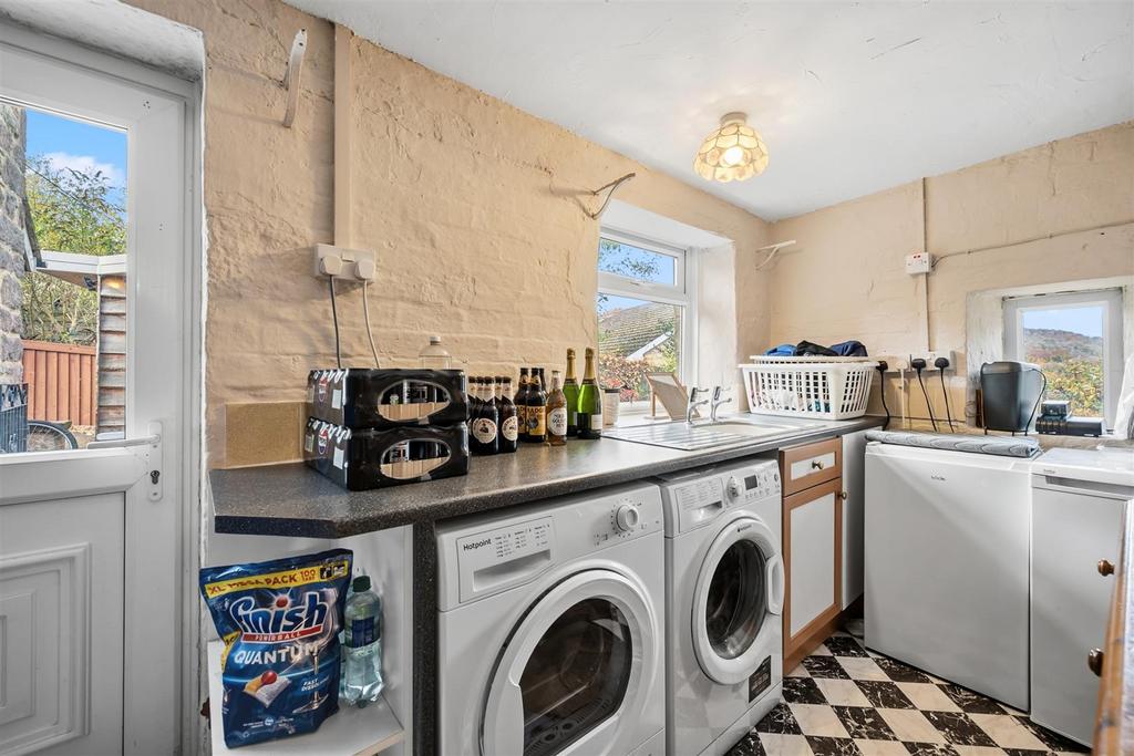 Utility Room.jpg