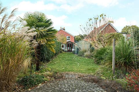 undefined, Yew Tree Road, Godalming GU8