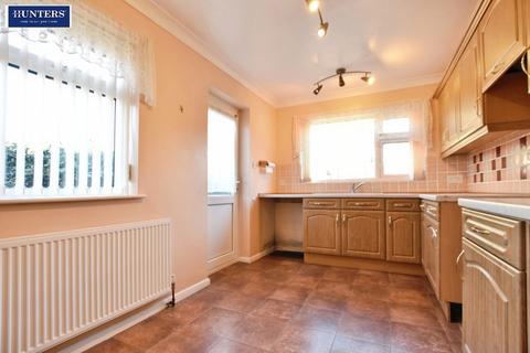 2 bedroom detached bungalow for sale, Walkers Court, Messingham, Scunthorpe