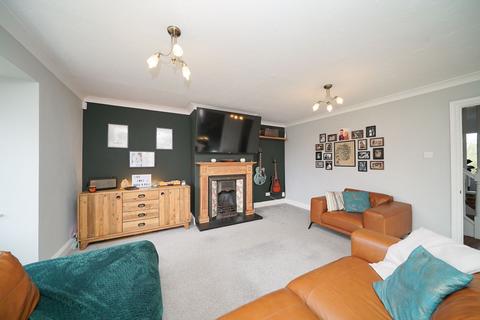 undefined, Mancroft Road, Caddington, LU1