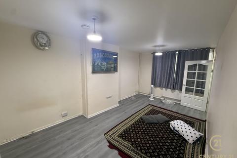 2 bedroom terraced house to rent, Convair Walk, NORTHOLT UB5