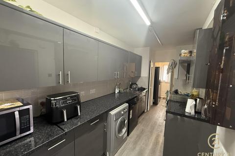 2 bedroom terraced house to rent, Convair Walk, NORTHOLT UB5