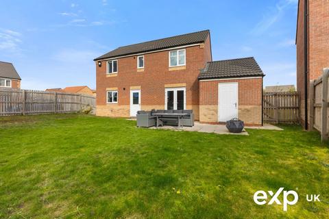 4 bedroom detached house for sale, Parkgate Close, Ollerton NG22
