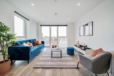undefined, 4 Woodlands Avenue, Acton W3