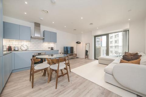 2 bedroom flat to rent, Wales Farm Road, London W3