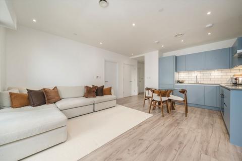 2 bedroom flat to rent, Wales Farm Road, London W3