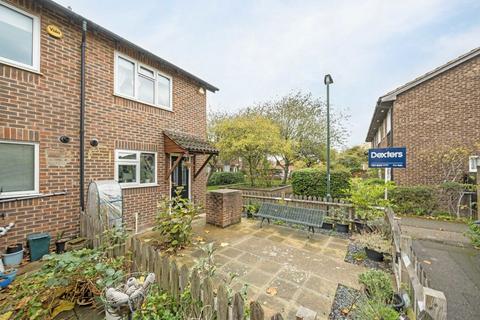 undefined, Stevens Close, Hampton TW12