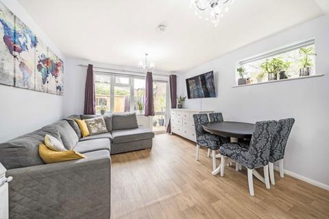 undefined, Stevens Close, Hampton TW12