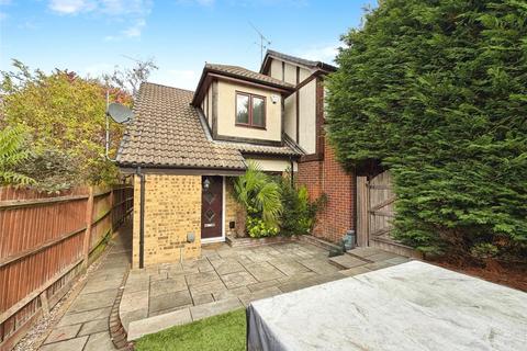 Morley Close, Yateley, Hampshire