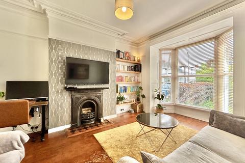 1 bedroom apartment for sale, Green Lawn, Rock Ferry, Merseyside, CH42