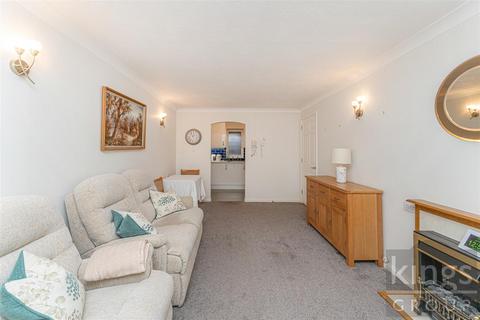 undefined, Village Road, Enfield