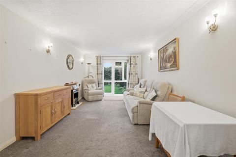 undefined, Village Road, Enfield