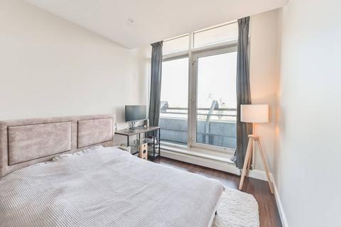 2 bedroom flat for sale, Coral Row, Battersea, London, SW11