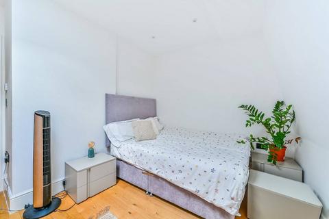Parkhurst Road, Holloway, London, N7