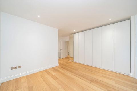 3 bedroom flat to rent, The Park, London N6