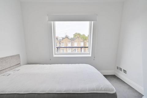2 bedroom maisonette to rent, Gloucester Terrace, Bayswater, London, W2