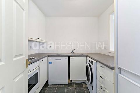 2 bedroom flat to rent, Jardine Road, London E1W
