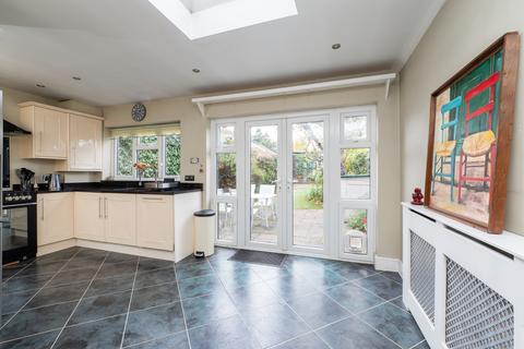 undefined, Cardinal Avenue, Morden SM4