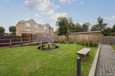 1 bedroom apartment for sale, Antoinette Close, Kingston upon Thames KT1