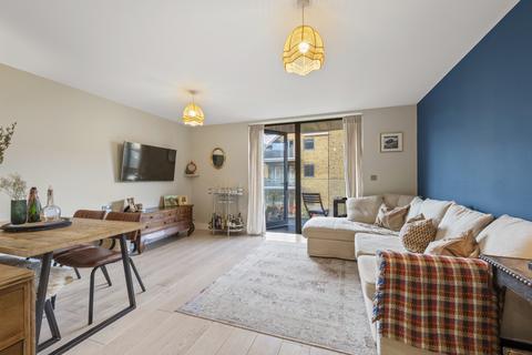 1 bedroom apartment for sale, Antoinette Close, Kingston upon Thames KT1