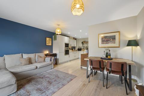 1 bedroom apartment for sale, Antoinette Close, Kingston upon Thames KT1