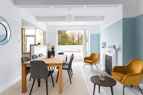 3 bedroom terraced house for sale, The Chase, Norbury, London, SW16