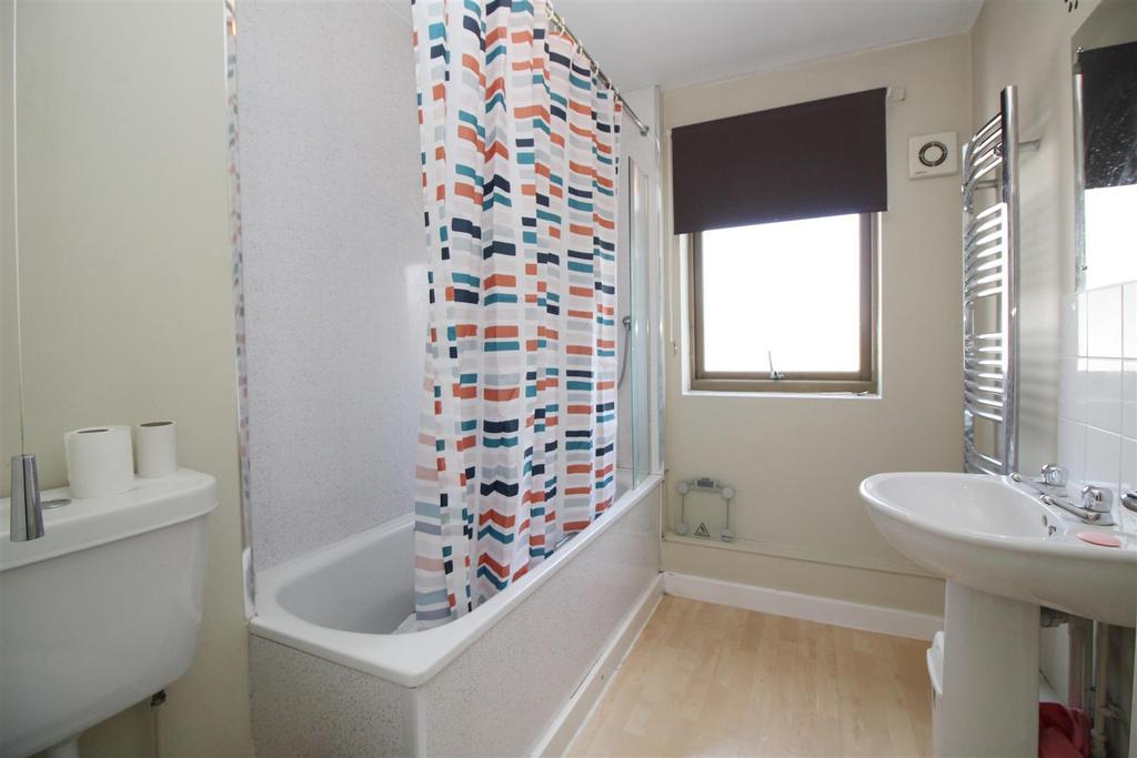 Bathroom.JPG