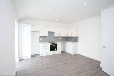3 bedroom flat to rent, 160 Holton Road, Barry CF63