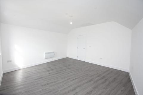 3 bedroom flat to rent, 160 Holton Road, Barry CF63