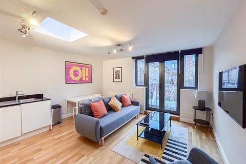 2 bedroom flat to rent, 137 Camden High Street, London NW1