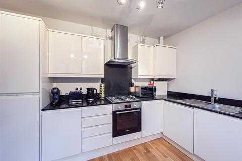 2 bedroom flat to rent, 137 Camden High Street, London NW1