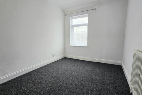 4 bedroom terraced house to rent, Masterman Road, London, E6
