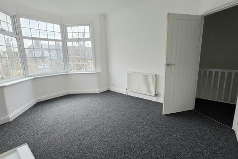 4 bedroom terraced house to rent, Masterman Road, London, E6