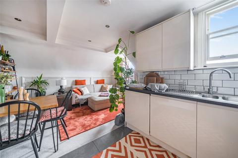 1 bedroom apartment for sale, Balham High Road, London SW17