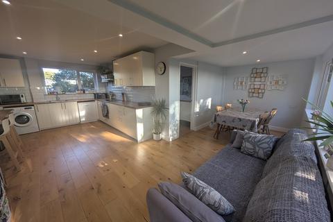 4 bedroom detached house for sale, St. Michaels Way, Wenhaston