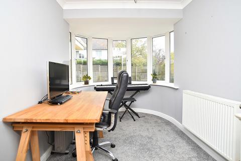 18 Brinklow Way, Harrogate, HG2 9JW