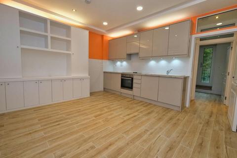2 bedroom flat to rent, Lewisham way, SE14