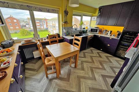 3 bedroom apartment for sale, Kings Court, Shoreham-by-Sea BN43