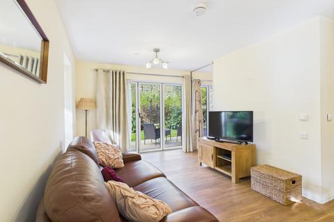 1 bedroom ground floor flat for sale, 2 Queen Elizabeth Court, Tram Lane, Kirkby Lonsdale, LA6 2FF