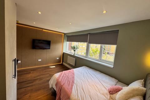 undefined, Cortis Road, London SW15