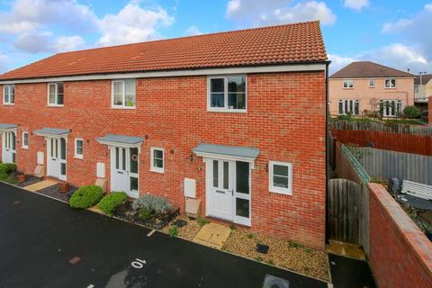 2 bedroom end of terrace house to rent, Kemps Field, Cranbrook