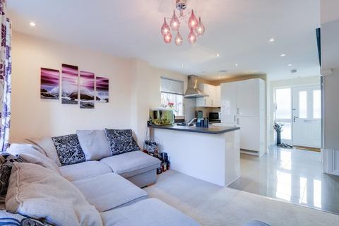 2 bedroom end of terrace house to rent, Kemps Field, Cranbrook