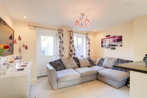2 bedroom end of terrace house to rent, Kemps Field, Cranbrook