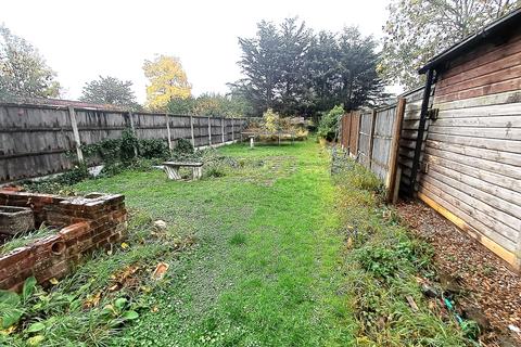 undefined, Heathview Road, Grays RM16
