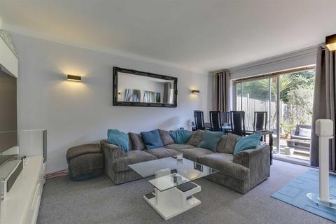 undefined, Abercorn Road, Mill Hill