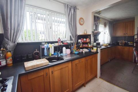 3 bedroom semi-detached house for sale, Gloucester Road, Somerset TA6