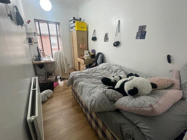 Bedroom2